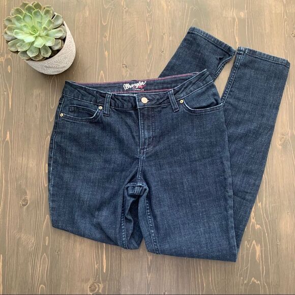 Wrangler Women’s Dark Wash Skinny Jeans Size 5 - Picture 1 of 4